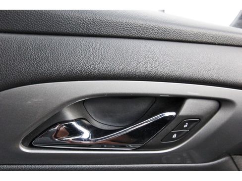 Used 2023 Chevrolet Traverse LT image 22