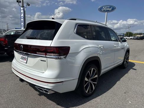 Used 2024 Volkswagen Atlas SEL Premium R-Line AWD/4WD image 5