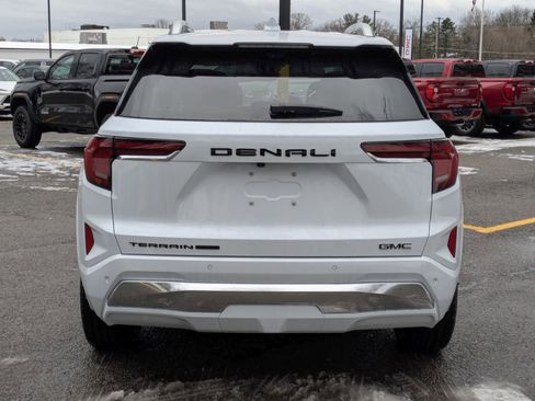 New 2026 GMC Terrain Denali w/ LPO, Black Badging Package image 6