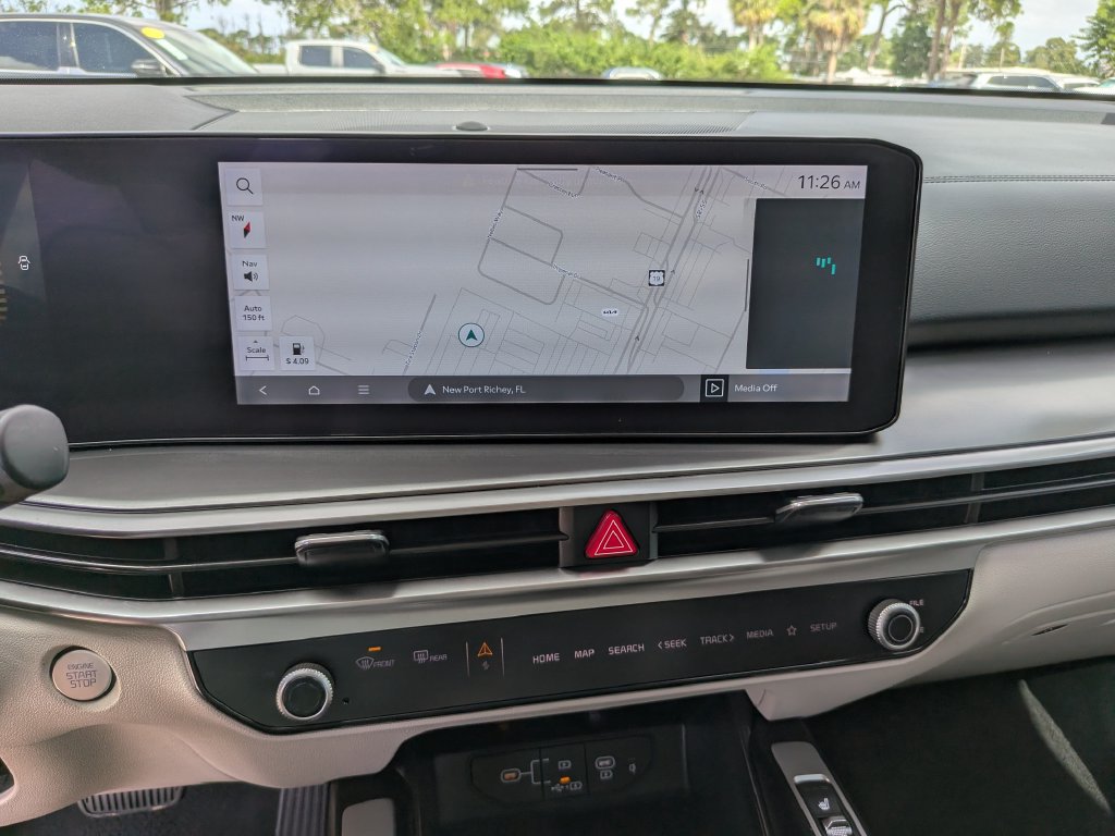 Certified 2025 Kia Sorento EX FWD image 23
