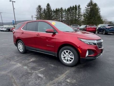 Used 2023 Chevrolet Equinox LT FWD image 2