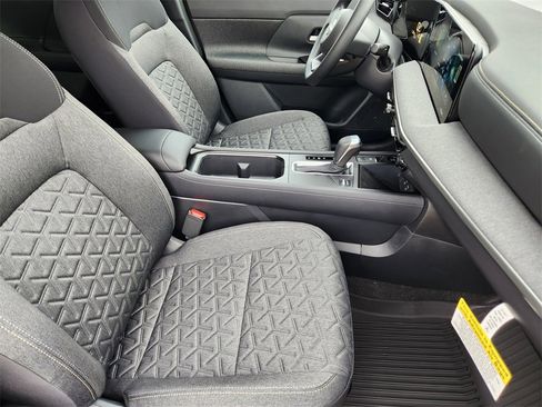 New 2026 Nissan Kicks SV image 10