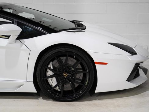 Used 2014 Lamborghini Aventador LP 700-4 image 22