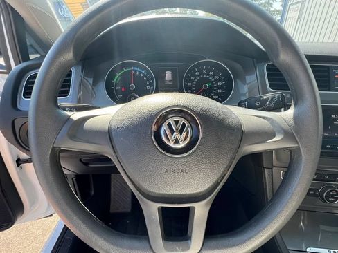 Used 2016 Volkswagen e-Golf SE w/ DC Fast Charging Package FWD image 27
