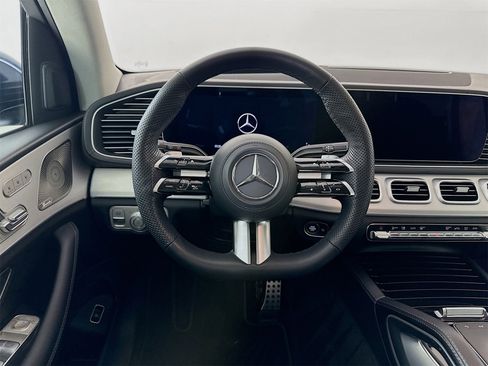 Certified 2024 Mercedes-Benz GLS 450 4MATIC image 25