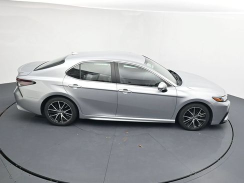 Used 2024 Toyota Camry SE FWD image 35