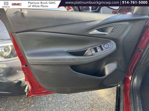 Used 2025 Buick Encore GX Sport Touring w/ Experience Buick Package image 15