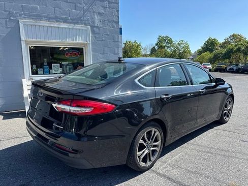 Used 2020 Ford Fusion Titanium FWD image 6