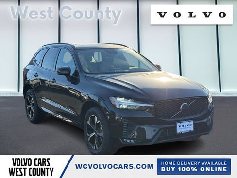 New 2026 Volvo XC60 B5 Core w/ Climate Package image 1