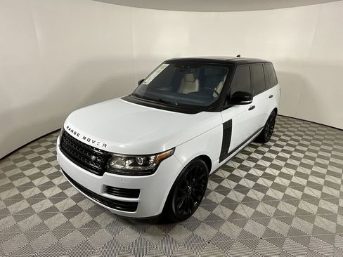 Used 2017 Land Rover Range Rover HSE image 9