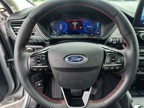 Used 2022 Ford Escape SEL w/ SEL Stealth AWD Package image 15