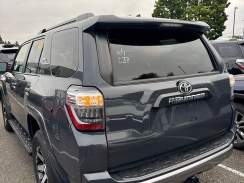 Certified 2024 Toyota 4Runner TRD Off-Road Premium AWD/4WD image 3