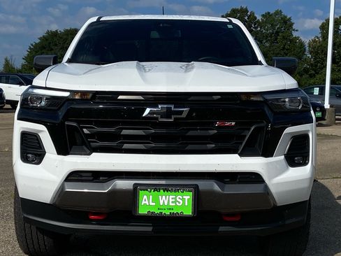 Used 2025 Chevrolet Colorado Z71 AWD/4WD image 8
