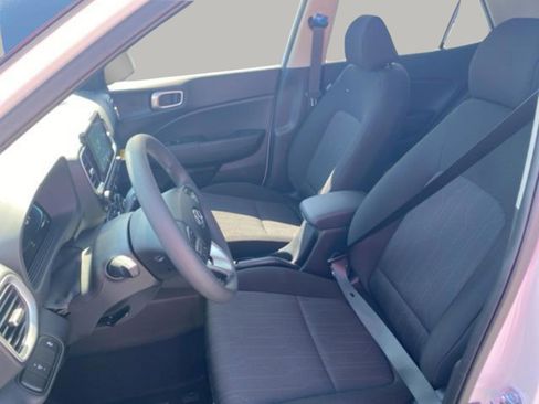 New 2026 Hyundai Venue SE FWD image 15