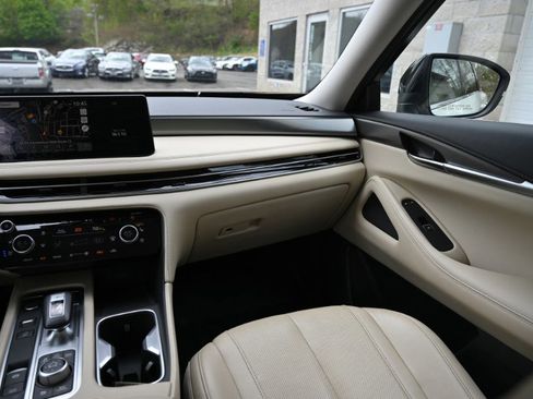 Used 2023 INFINITI QX60 Luxe w/ Cargo Package AWD/4WD image 16