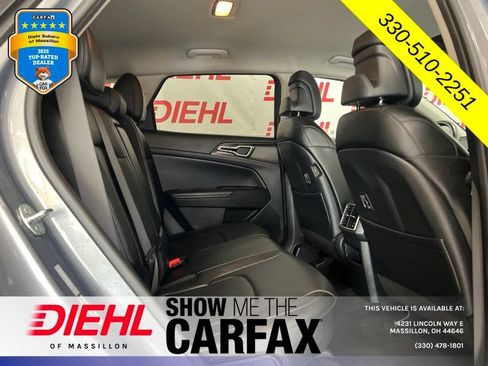 Used 2024 Kia Sportage EX FWD image 10