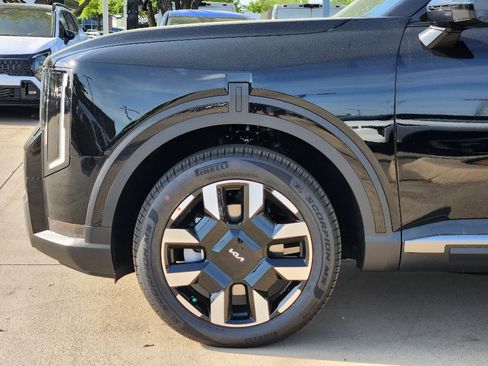 New 2027 Kia Telluride S image 5