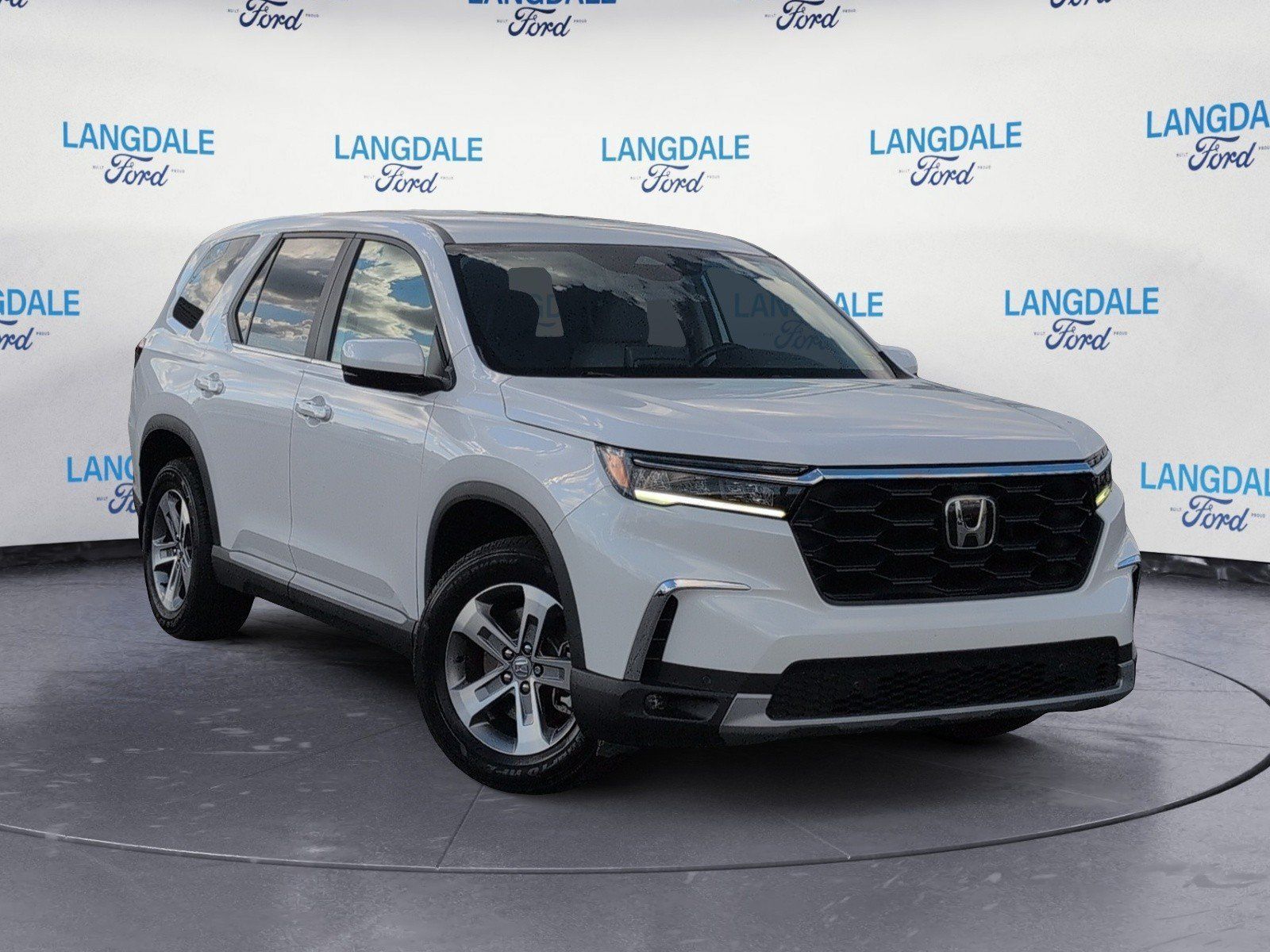 Used 2024 Honda Pilot EX-L image 2