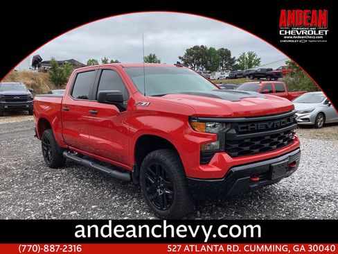 Used 2022 Chevrolet Silverado 1500 Custom Trail Boss w/ LPO, Dark Essentials Package AWD/4WD image 1