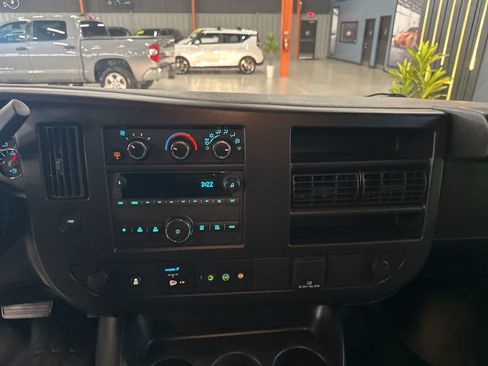 Used 2022 Chevrolet Express 2500 w/ Driver Convenience Package image 16
