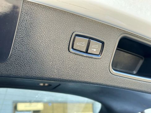 Used 2019 Porsche Macan image 22