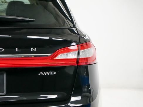 Used 2016 Lincoln MKX Reserve w/ Climate Package image 12