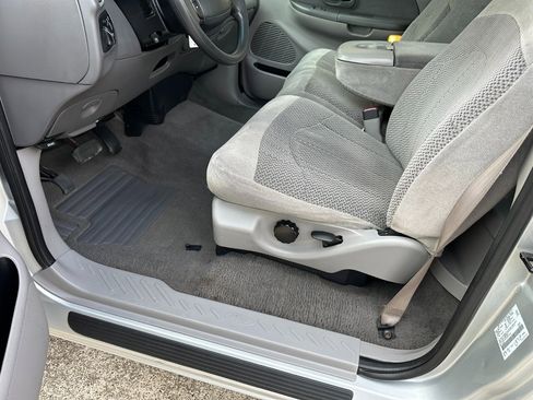 Used 1999 Ford F150 4x4 Regular Cab image 13