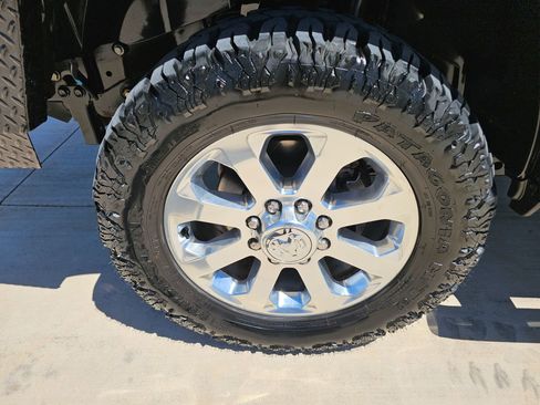 Used 2019 RAM 2500 Laramie AWD/4WD image 30