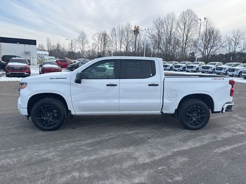 Used 2025 Chevrolet Silverado 1500 Custom w/ Turbomax Blackout Package image 2