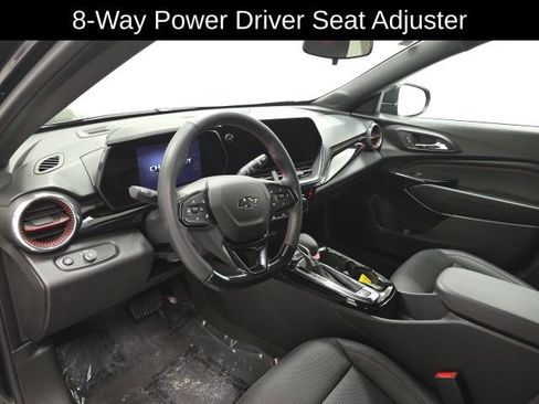 Certified 2025 Chevrolet Trax RS w/ Driver Confidence Package image 10