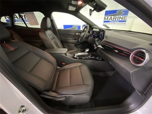 Certified 2026 Chevrolet Trax RS image 31