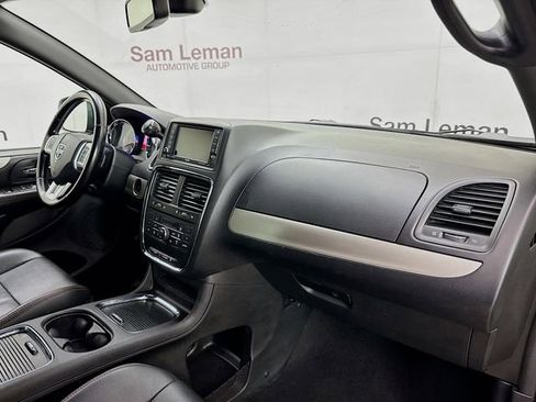 Used 2020 Dodge Grand Caravan GT image 30