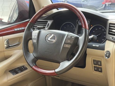 Used 2010 Lexus LX 570 4WD image 22