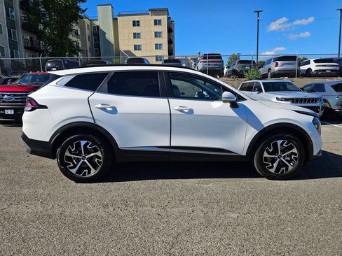 Used 2025 Kia Sportage EX w/ EX Premium Package AWD/4WD image 8