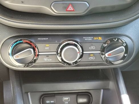 Used 2025 Kia Soul S FWD image 24