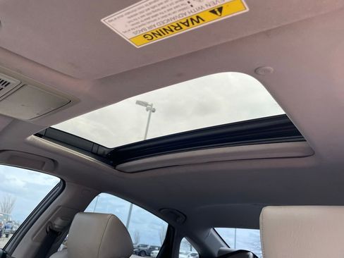 Used 2018 Honda Accord Touring image 24