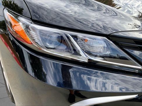 Used 2024 Toyota Camry LE w/ Convenience Package FWD image 27
