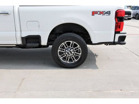 Certified 2024 Ford F250 Limited w/ FX4 Off-Road Package AWD/4WD image 30
