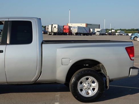 Used 2004 Nissan Titan XE w/ (PRF) Preferred Pkg AWD/4WD image 15