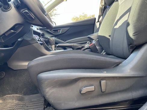 Used 2022 Subaru Impreza Premium image 7