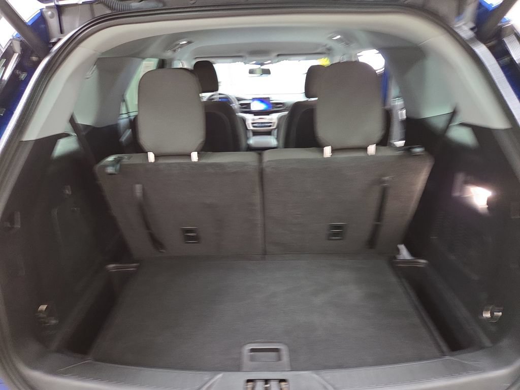 Used 2022 Ford Explorer XLT AWD/4WD image 9