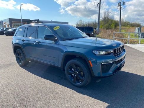 New 2026 Jeep Grand Cherokee Limited w/ Limited Altitude Package AWD/4WD image 5