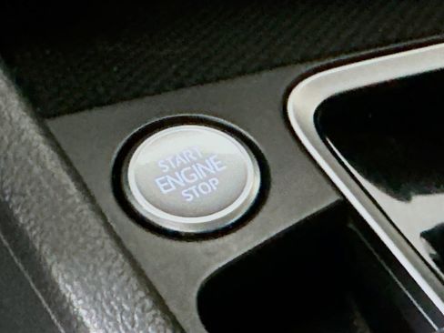 Used 2020 Volkswagen Jetta R-Line image 20