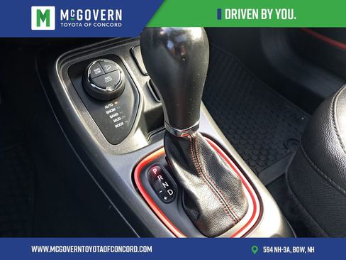 Used 2019 Jeep Compass Trailhawk w/ Leather Interior Group AWD/4WD image 27