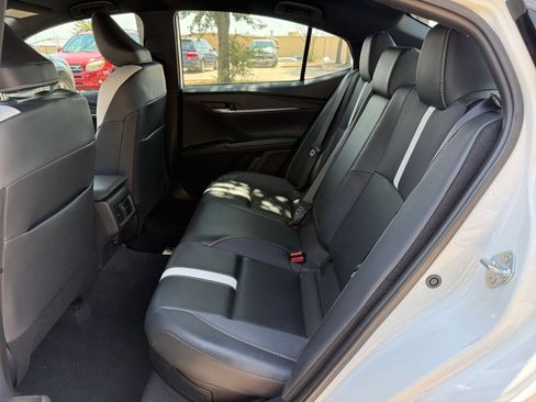 Used 2026 Toyota Camry SE FWD image 22