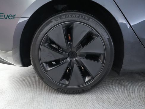 Used 2025 Tesla Model 3 Long Range RWD image 22