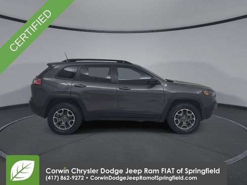 Used 2022 Jeep Cherokee Trailhawk w/ Trailer Tow Group AWD/4WD image 17