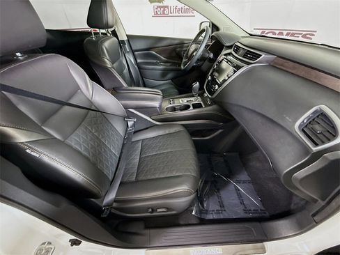 Certified 2023 Nissan Murano Platinum w/ Cargo Package image 34