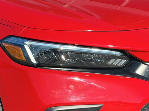 Used 2023 Honda Civic Sport image 4