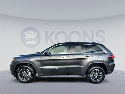 Used 2020 Jeep Grand Cherokee Limited image 2